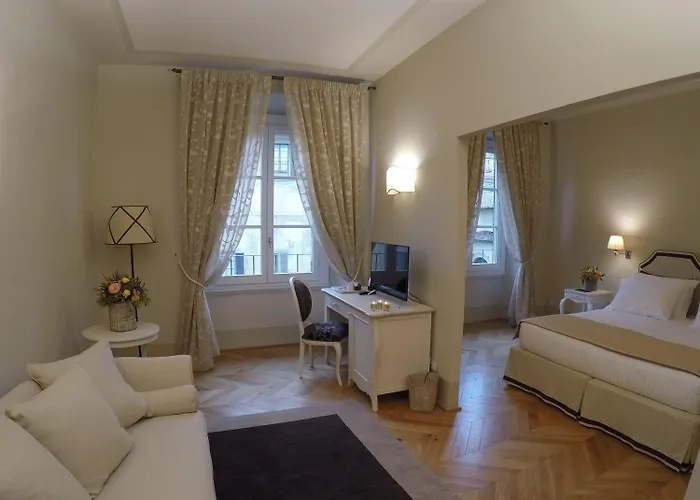 Palazzo Della Stufa Residenza D'epoca 4*